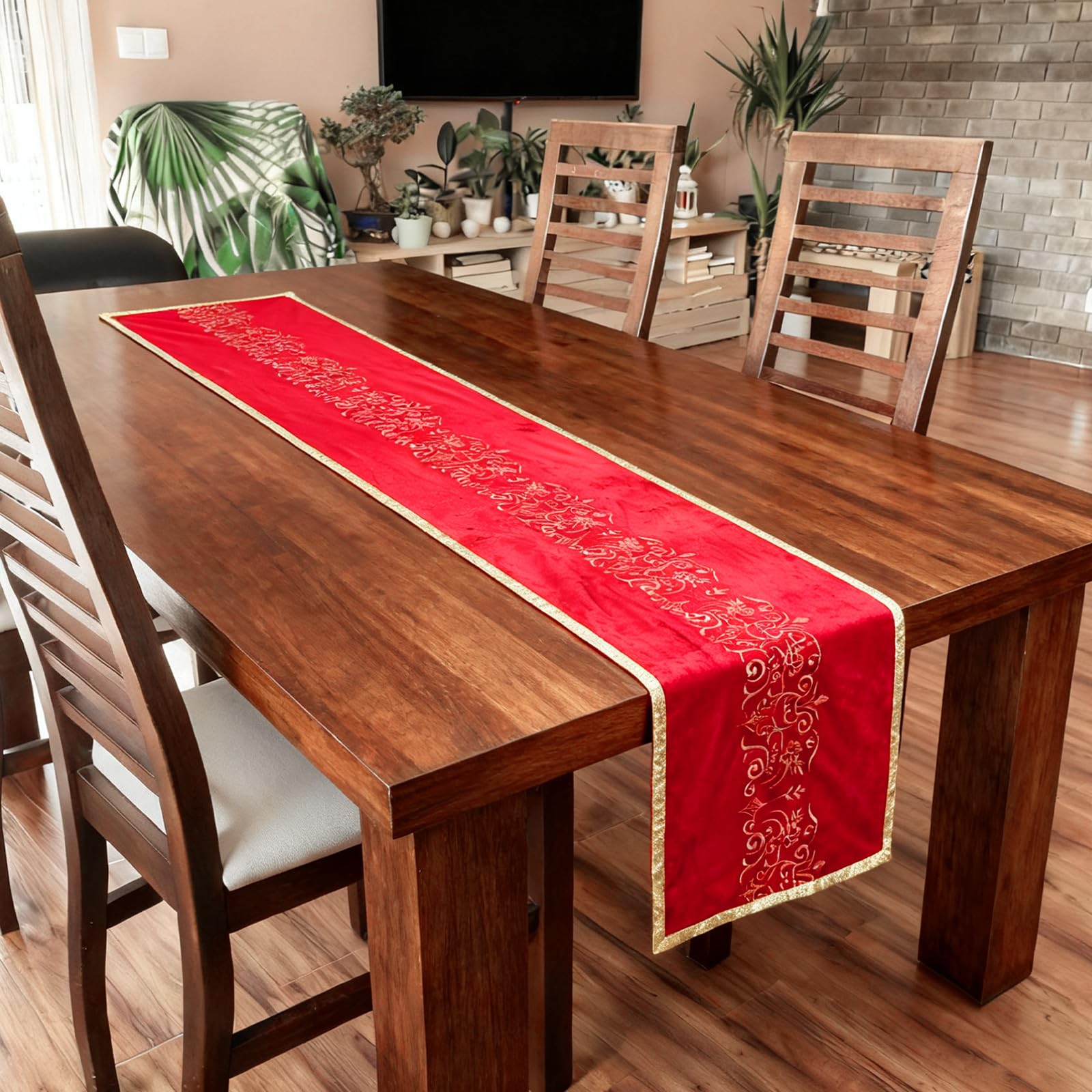 Tenceur gift-ready decor piece for hosts and home celebrations.