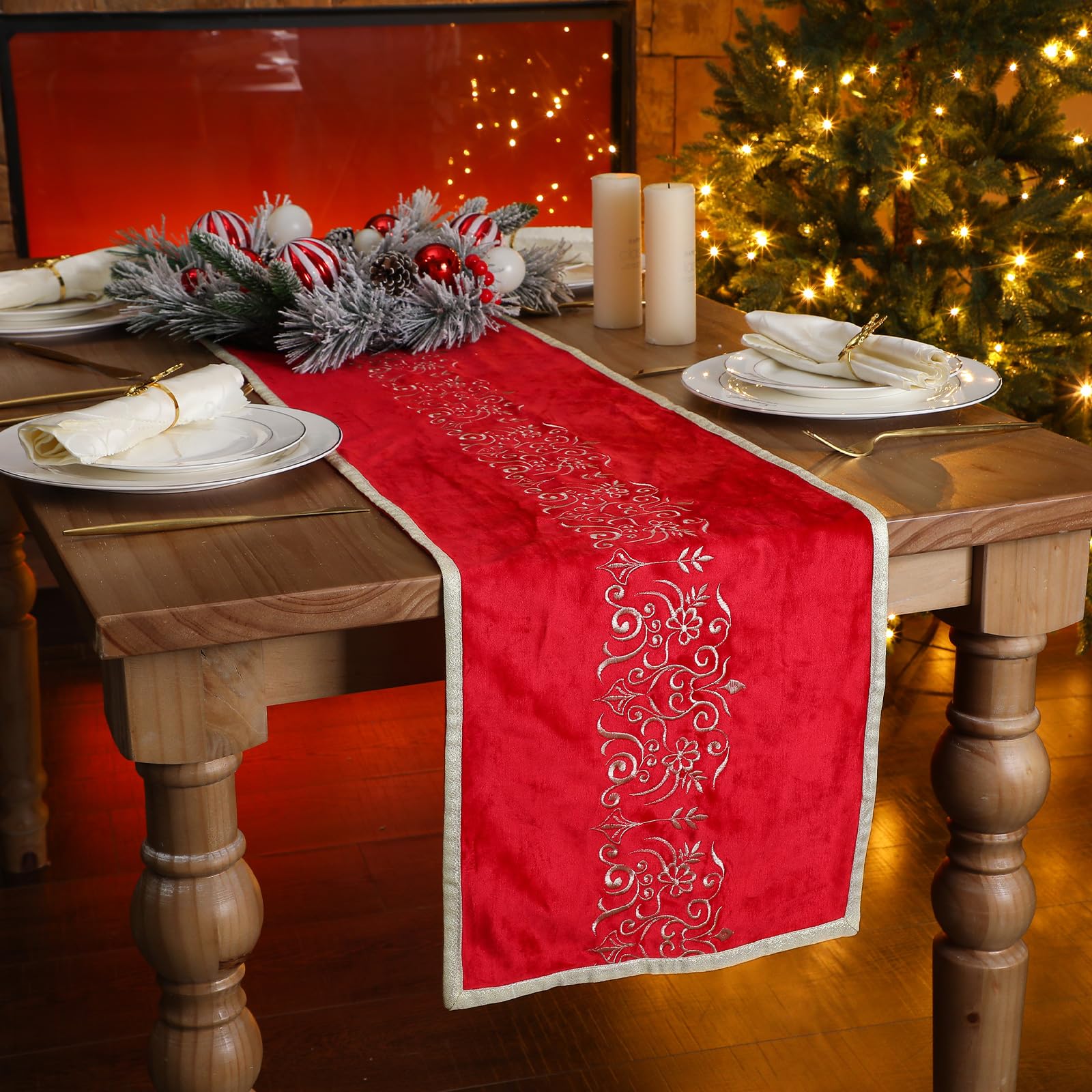 Tenceur full-length view shows 13x72 inch runner for long tables.
