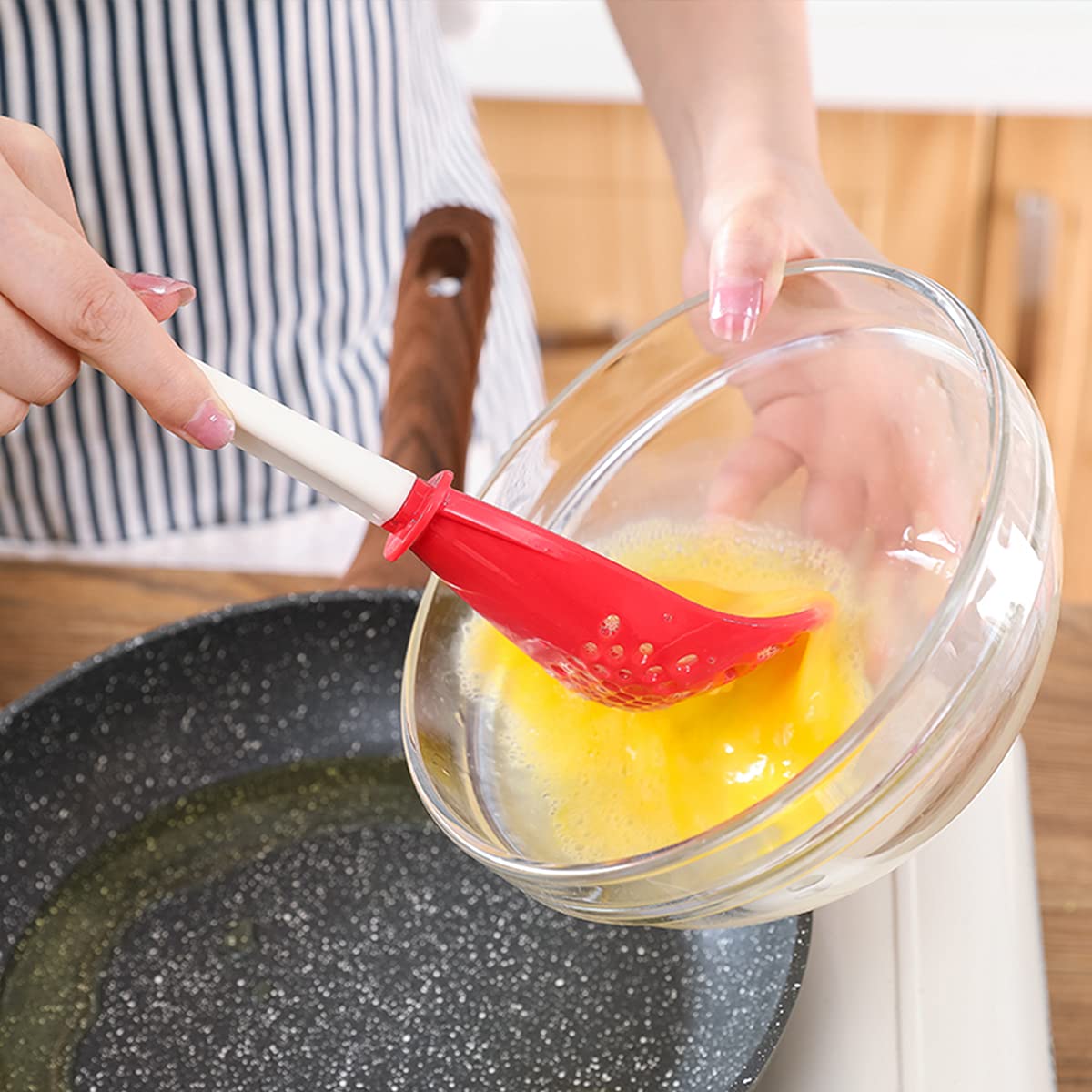 Tendiren 2PCS spoon with non-slip handle for secure grip during use.