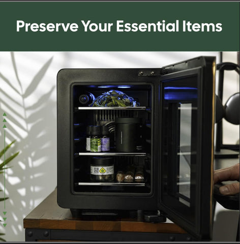 Terpkooler Essential Cooler temp and humidity panel enables precise storage.