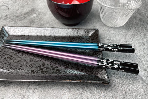 Terra Distribution traditional design and ergonomic grip for meals.