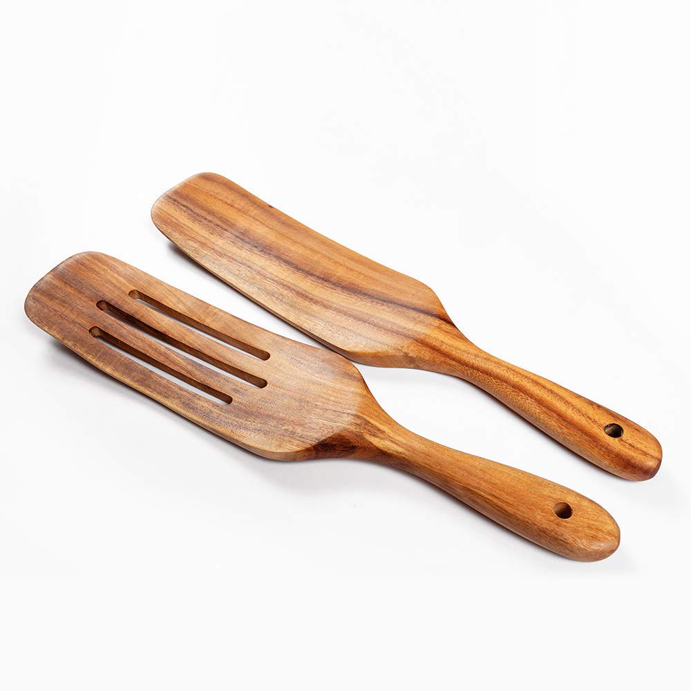 TEZZ natural acacia wood resists odors and keeps a refined look.