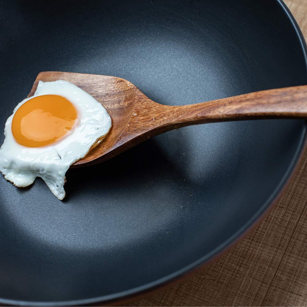 TEZZ serving spoon offers comfortable grip for sauces.