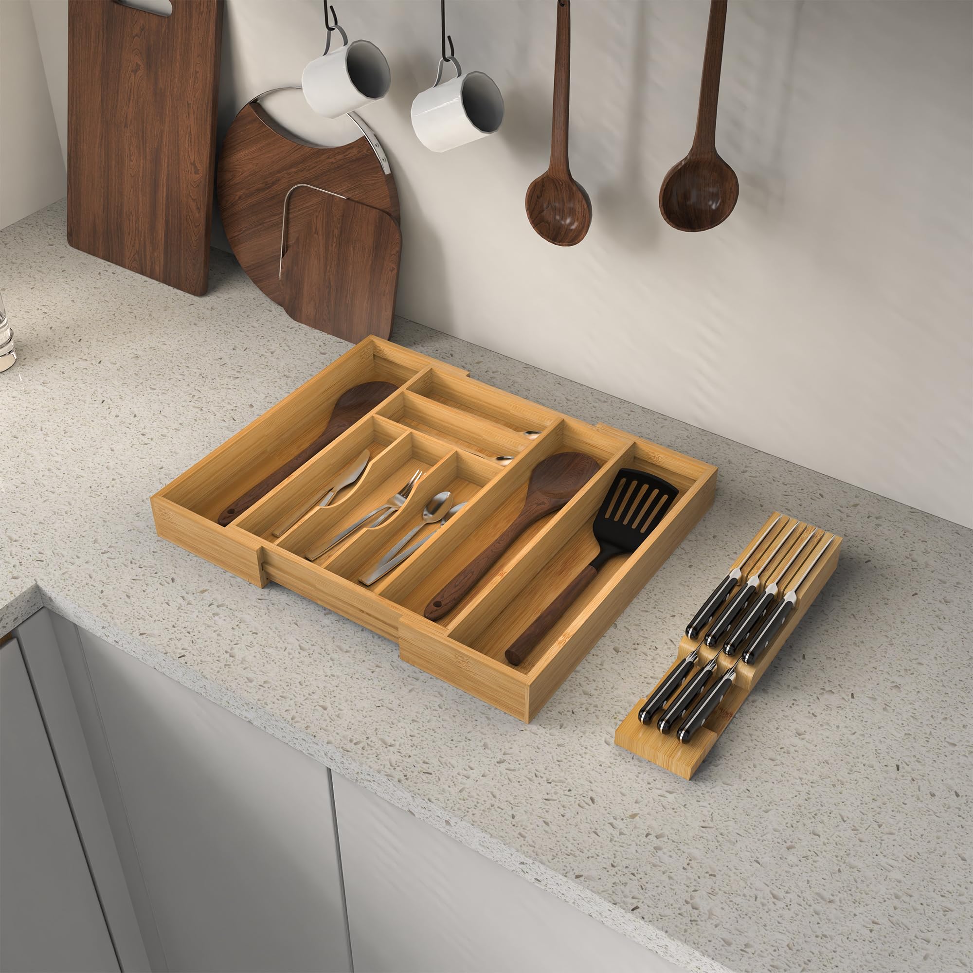 Expandable drawer design by Thalomely adapts to different drawer widths.