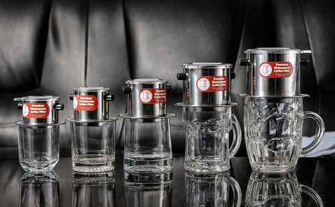 Thang Long gravity insert demonstrates smooth, mess-free drips for consistent pours.