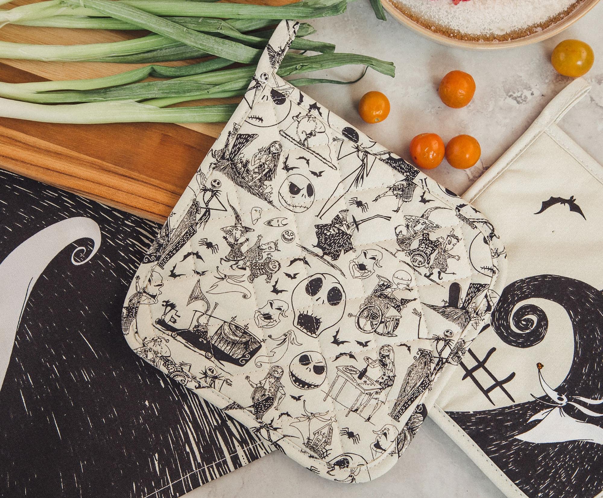  expanded cast including Oogie Boogie and Mayor on Nightmare pot holders
