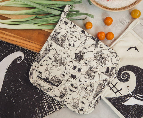  expanded cast including Oogie Boogie and Mayor on Nightmare pot holders
