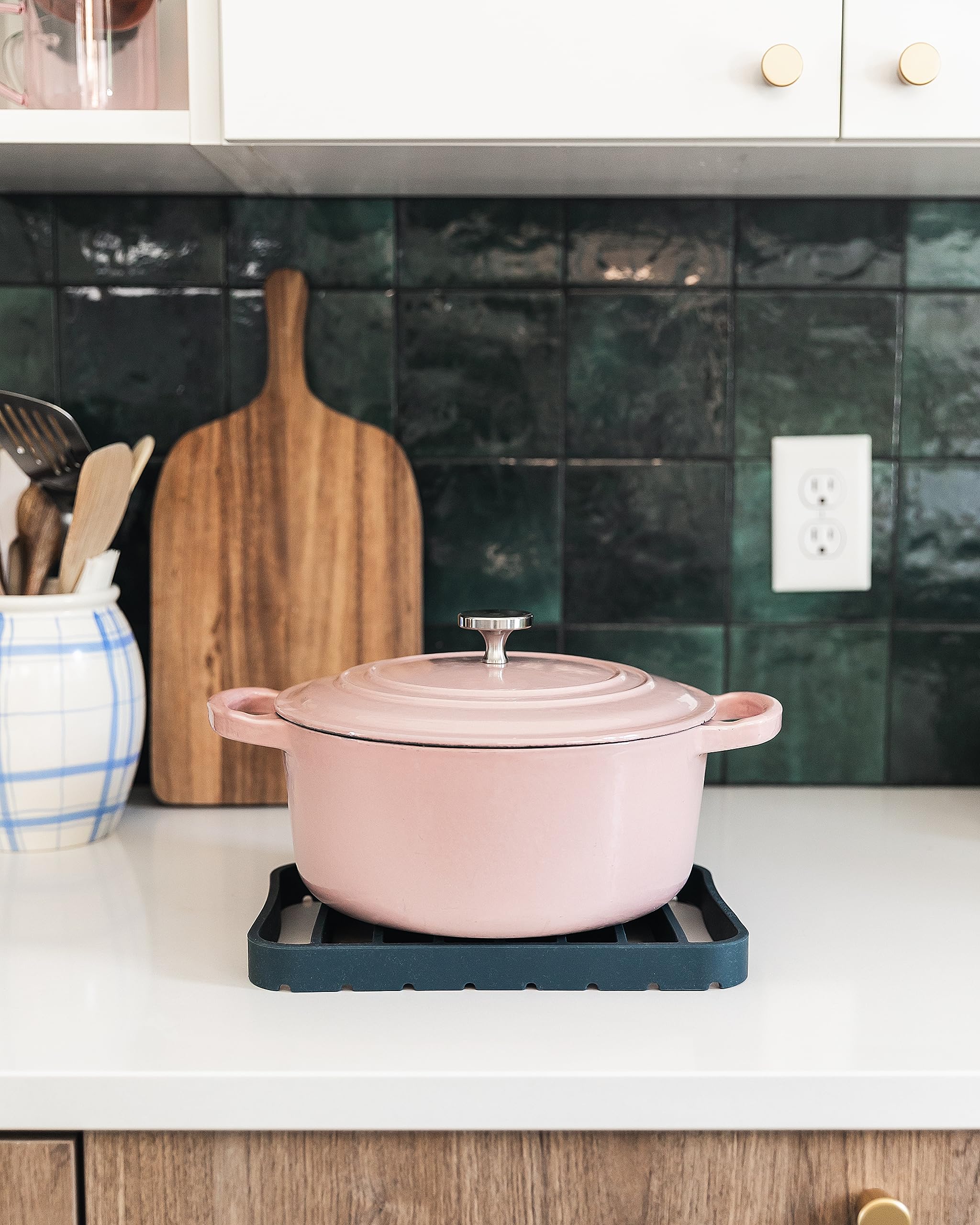 The Silicone Kitchen racks are dishwasher safe for quick cleanup.