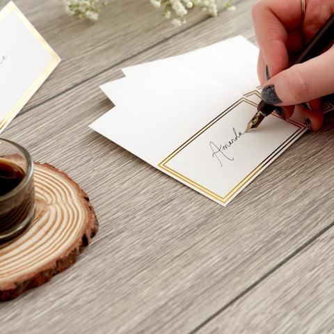 Table setting using The Twiddlers 200 name cards for clean seating