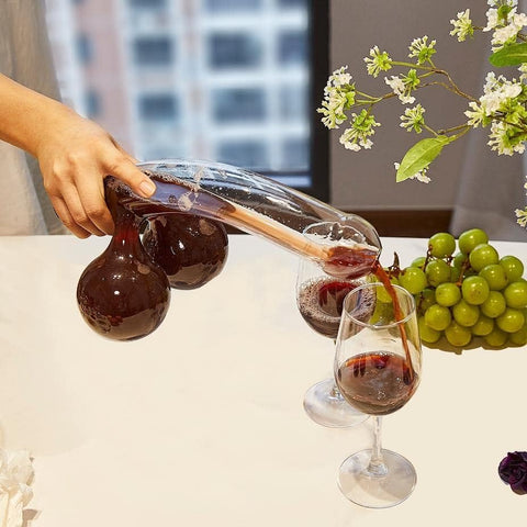 The Wine Savant bar glass and cocktail glass set enables versatile entertaining.