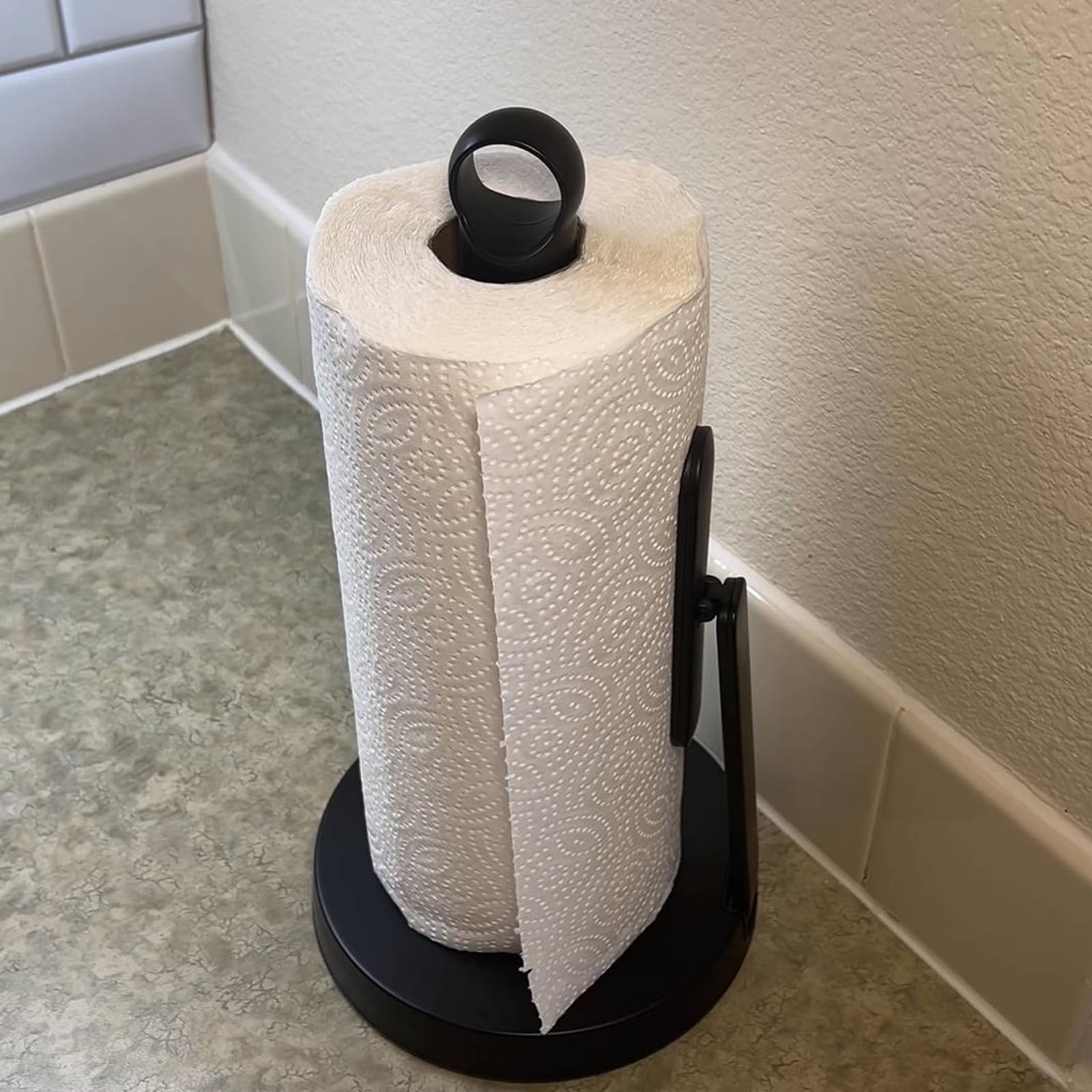 theaoo weighted base provides non-slip stability during use