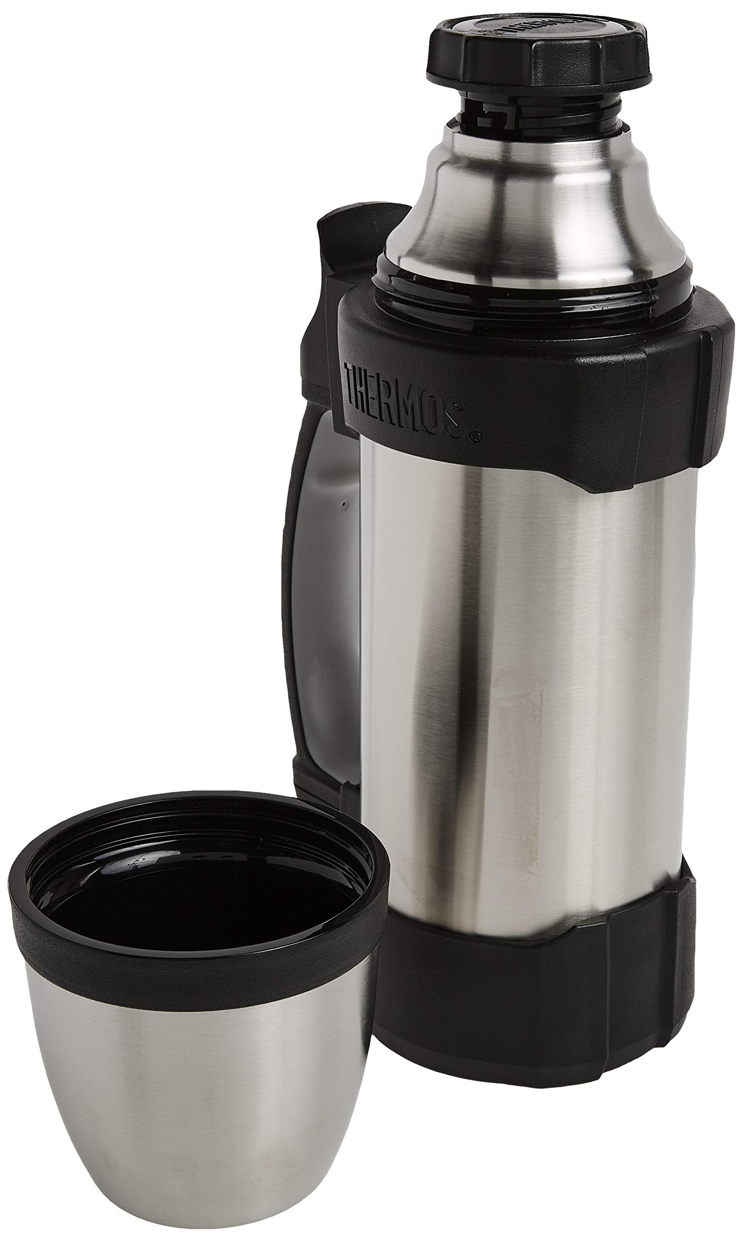 THERMOS The Rock bottle pouring action enables one-handed serving on outdoor adventures