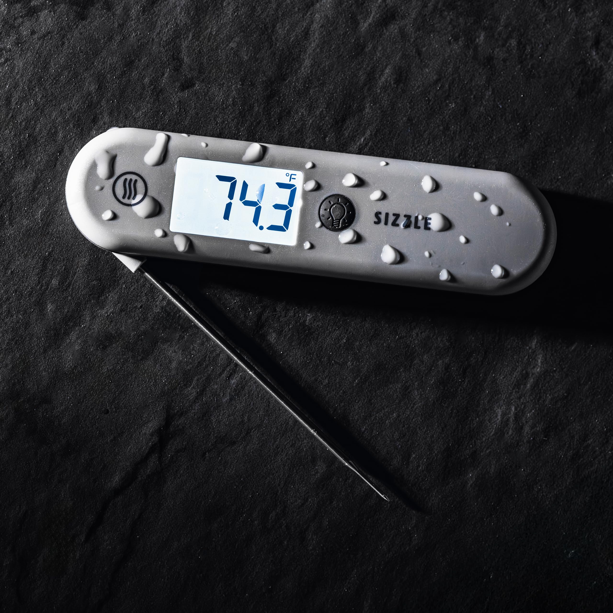 ThermoWorks SIZZLE backlit display helps reading temps in dim light.
