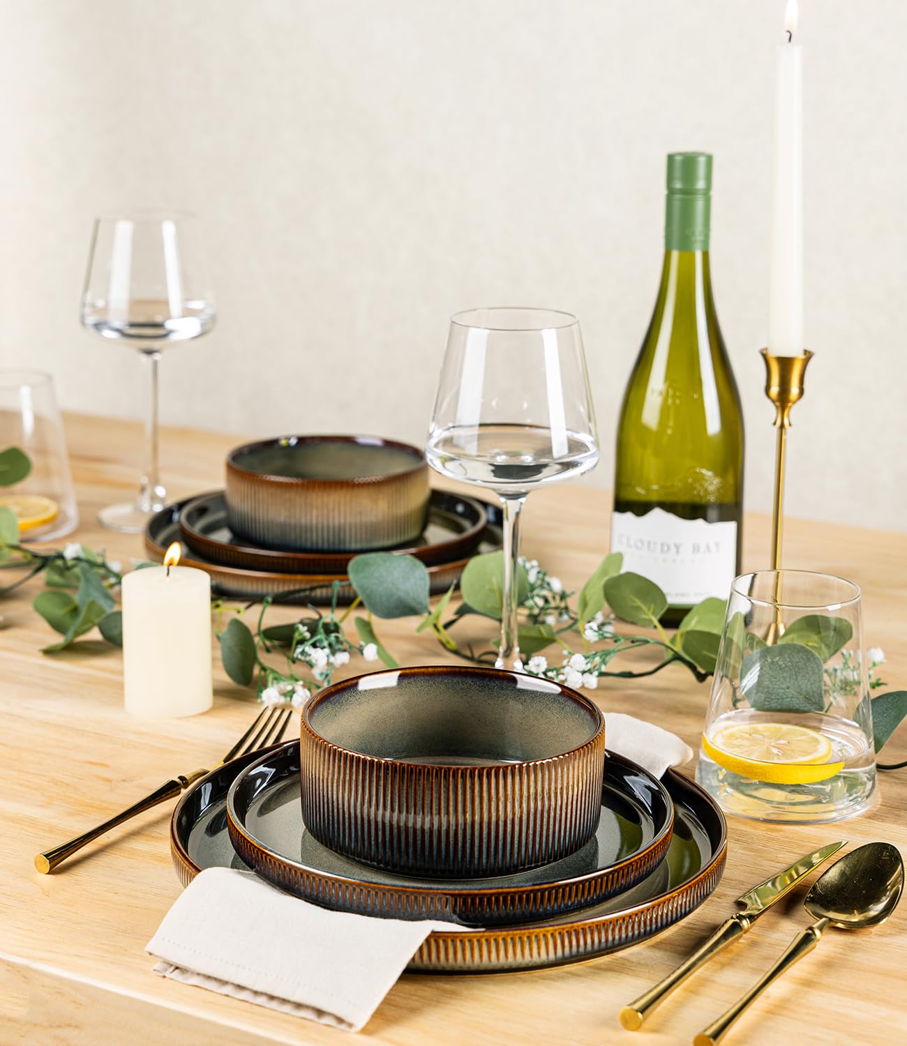 TheTerra Coca Mocha oven safe dishware keeps meals warm without sacrificing style