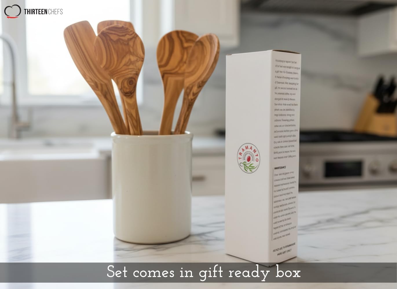 Thirteen Chefs Tramanto slotted spatula enables drainage while sautéing sauces.
