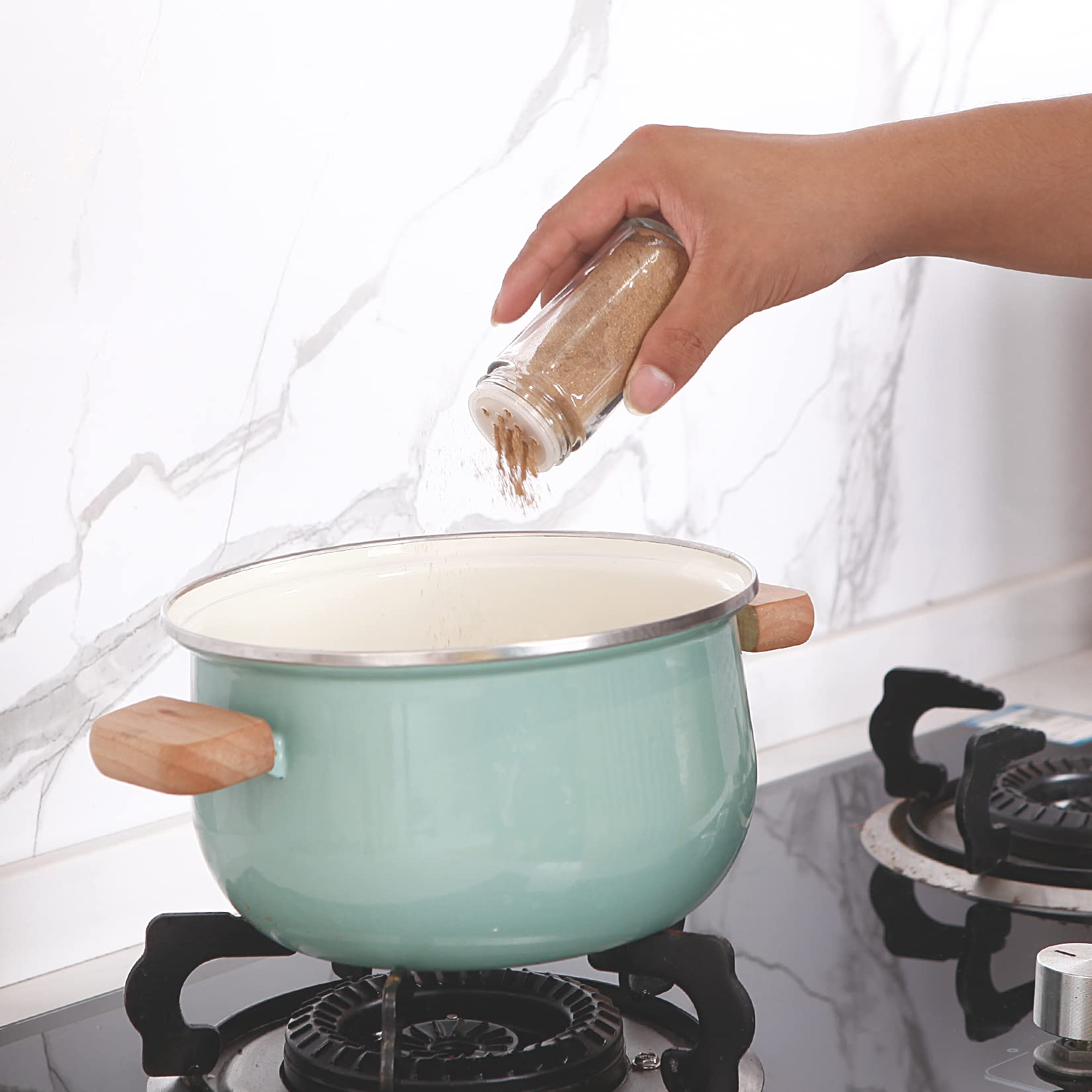 Tianifa jars safe for dishwasher cleaning; lids require hand washing for longevity