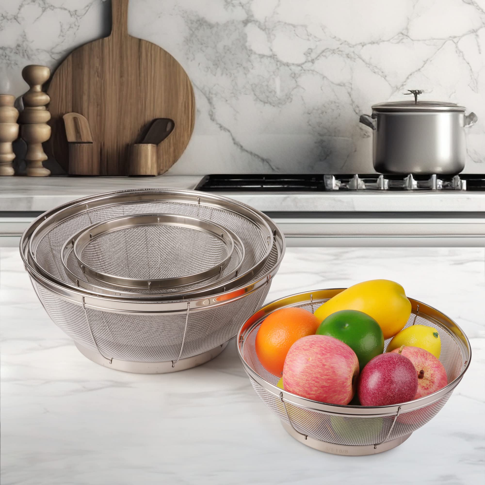 Tiawudi 5-pack stainless steel strainers small 3-quart perfect for single servings and quick sifts.
