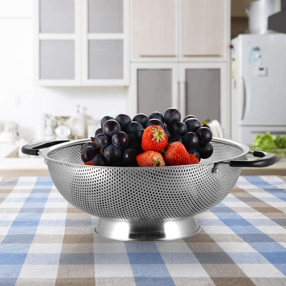 Tiawudi colander has a solid ring base for stability