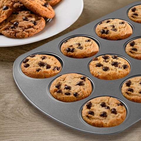 Versatile Tiawudi pan suitable for muffins, eggs, buns, cookies, and more.