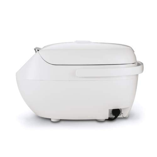 Tiger JBV-A10U tacook tray in use cooking rice and main dish together
