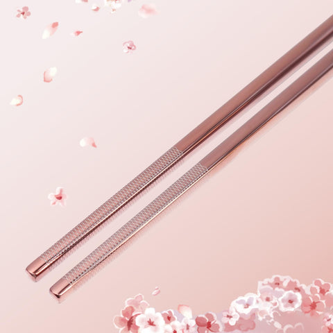 TIICOO non-slip square-tip chopsticks prevent rolling during meals.