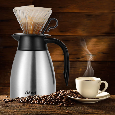 Tiken 34 Oz carafe demonstrates leak-proof design during pouring