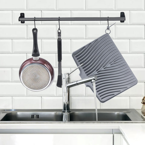 TIKNIK food-grade BPA-free silicone mat for a clean kitchen setup.