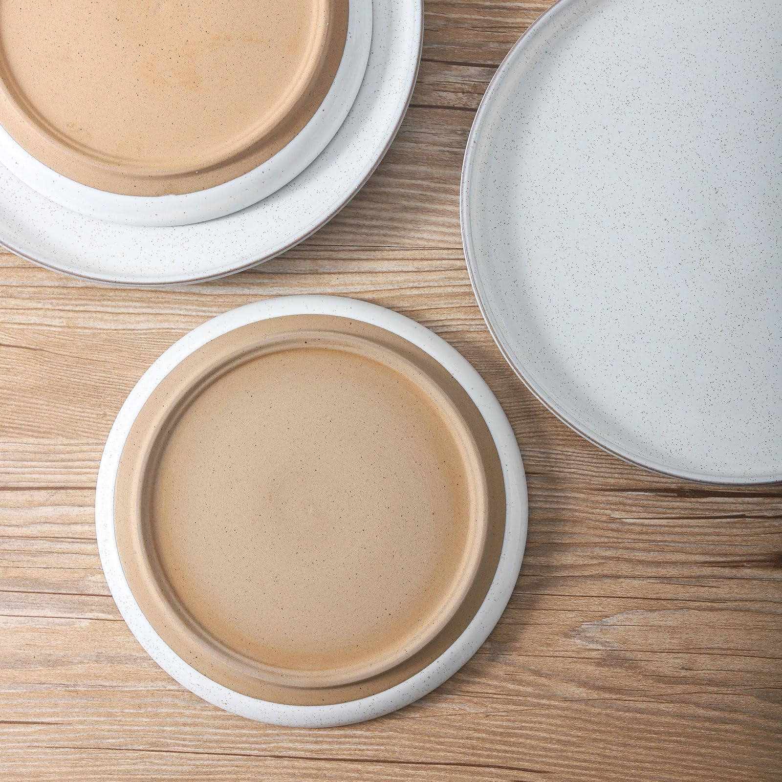 Tikooere ceramic dinner plates presented as a gift-ready dining solution.