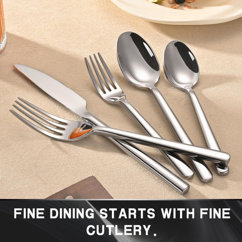 TININA dinner knives with round handles offer a comfortable, secure grip.