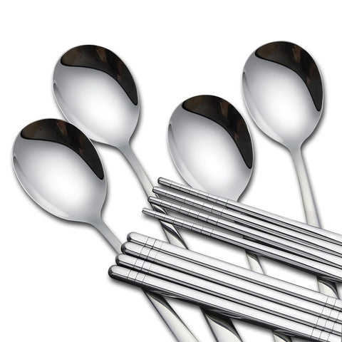 Tiokin spoons with wide bowls, ideal for soups and meals.