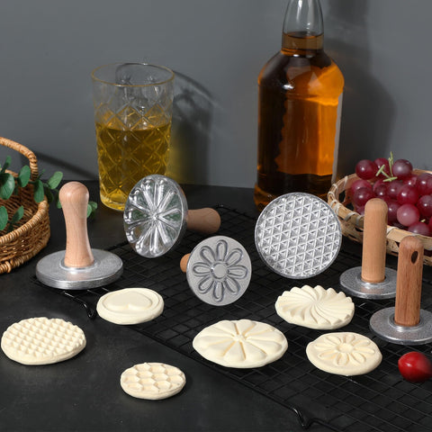 Tioncy cookie stamps emboss decorative designs on pastries and shortbread