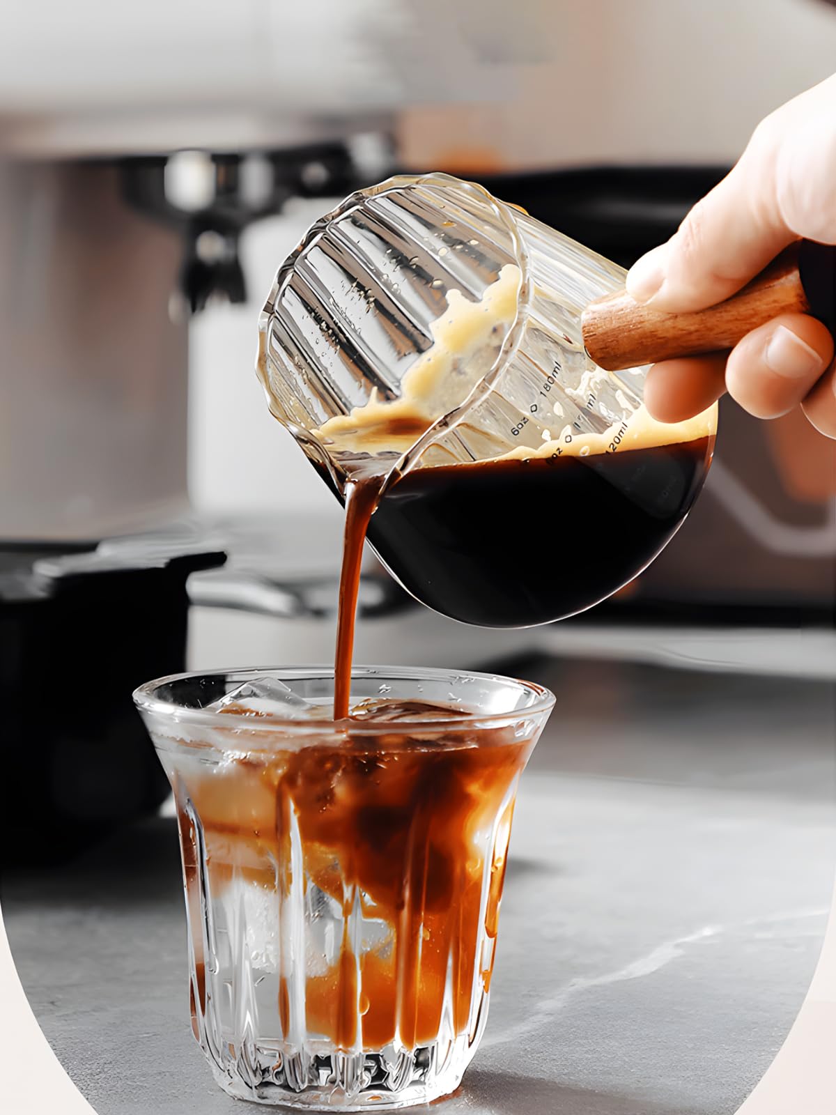 TIWPAJS borosilicate glass withstands heat and is microwave-safe for quick reheats.