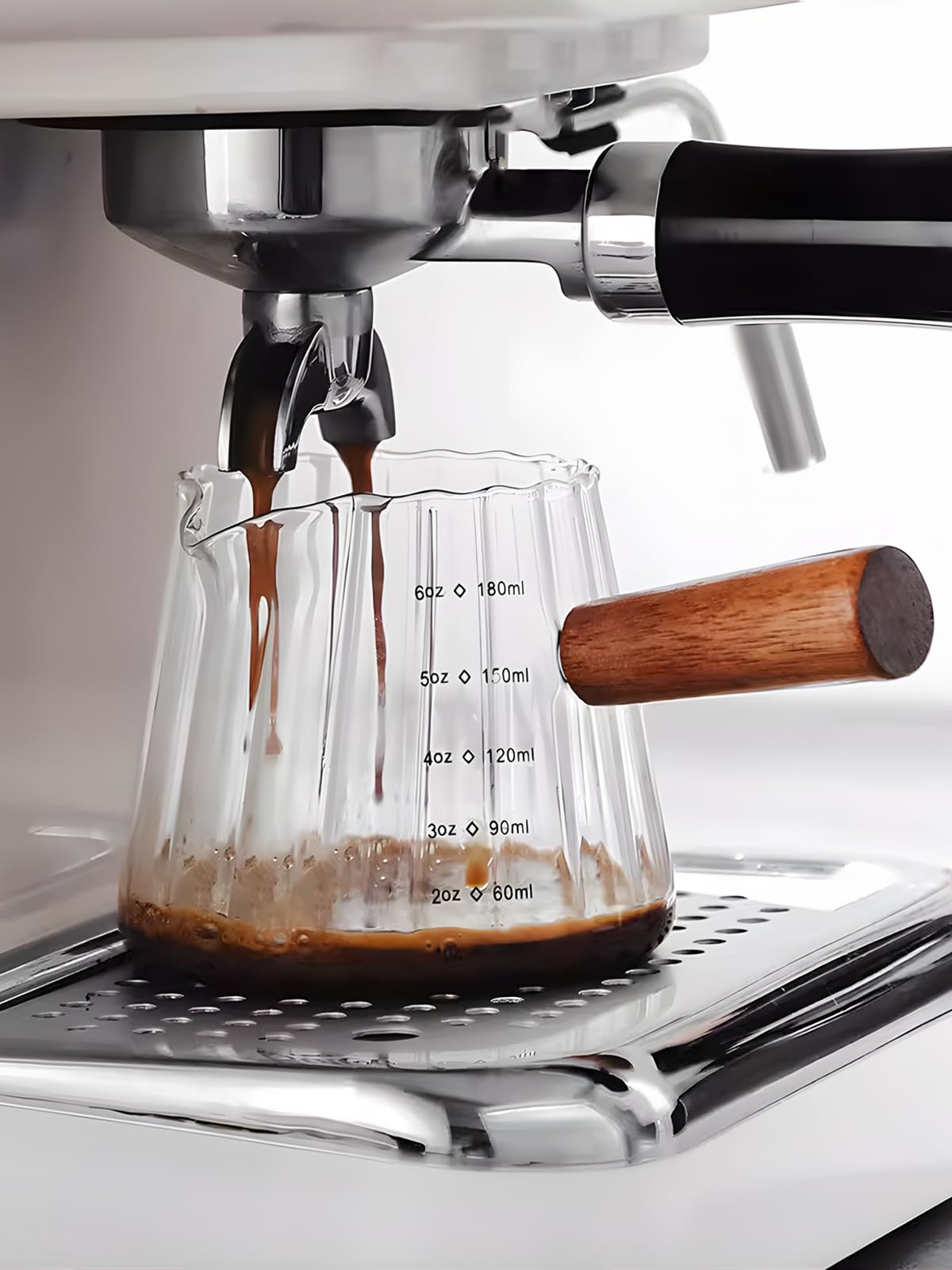 TIWPAJS wooden-handle design adds warmth and comfortable grip during prep.