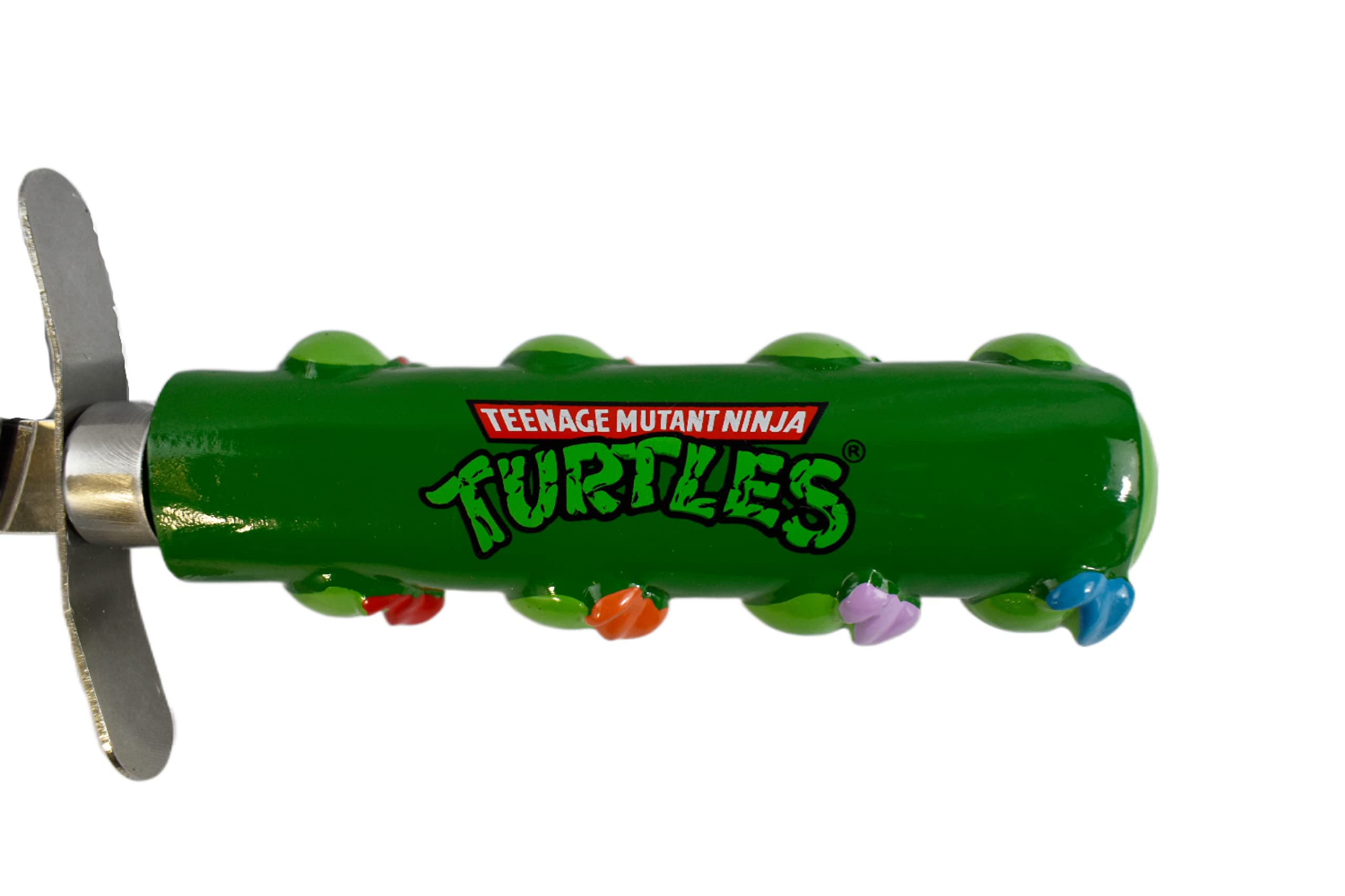 TMNT pizza cutter with Raphael figure on the handle for bold style