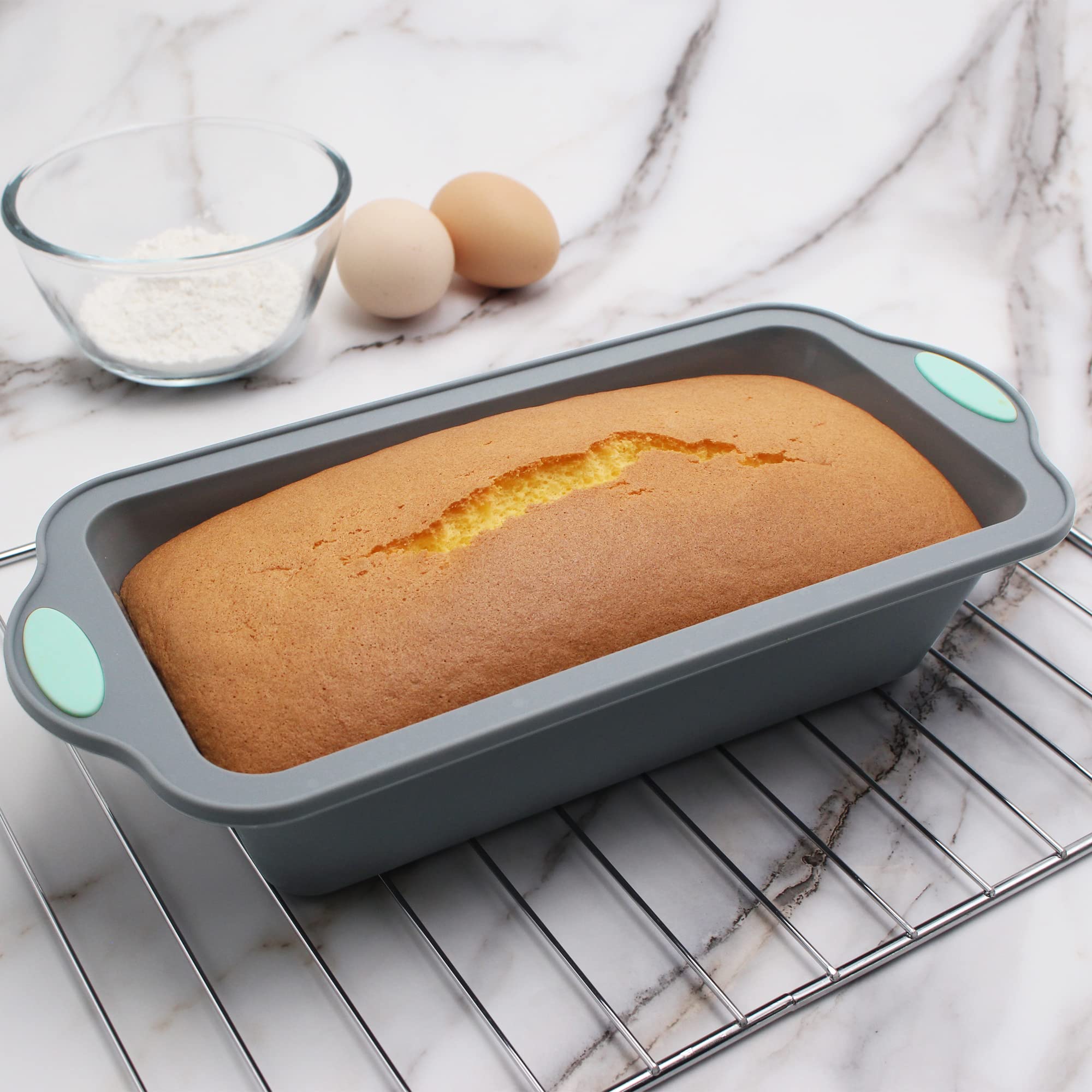 To encounter round cake pans provide uniform browning and clean release