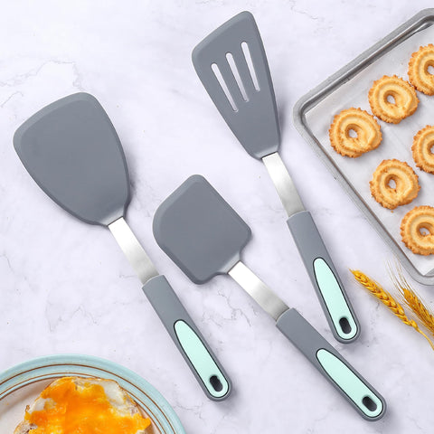 To encounter silicone spatula design highlights nonstick-friendly surface for pan safety.