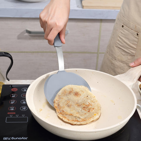 To encounter standard turner spatula designed for everyday flipping control