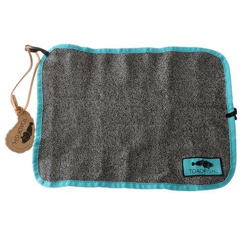 Toadfish Cut-proof Shucking Cloth in action for outdoor shellfish prep
