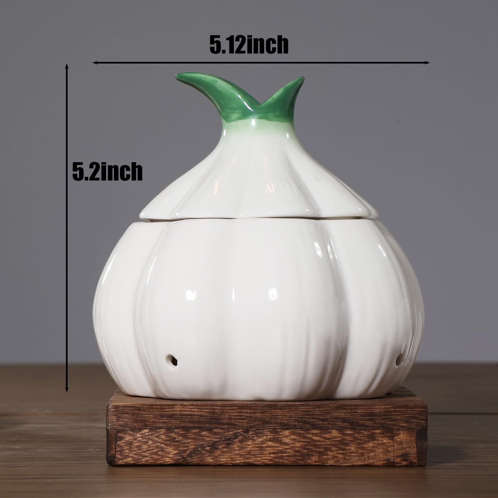 TOIVO large-capacity garlic holder on the countertop adds decorative organization.
