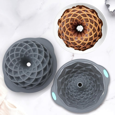 Tongjude dishwasher-safe pans simplify cleanup after baking sessions and parties.