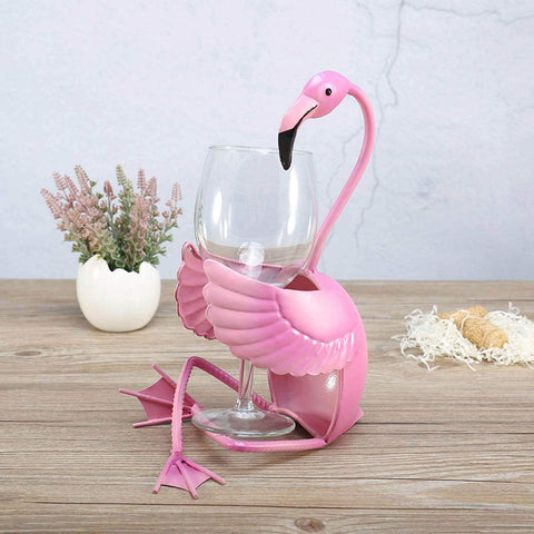 Tooarts metal flamingo decor resists rust for long-lasting shine.