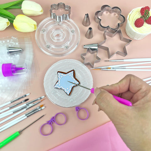 TOSPARTY disposable piping bags help keep icing neat and organized