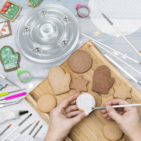 TOSPARTY non-slip silicone pads provide stable decorating surfaces