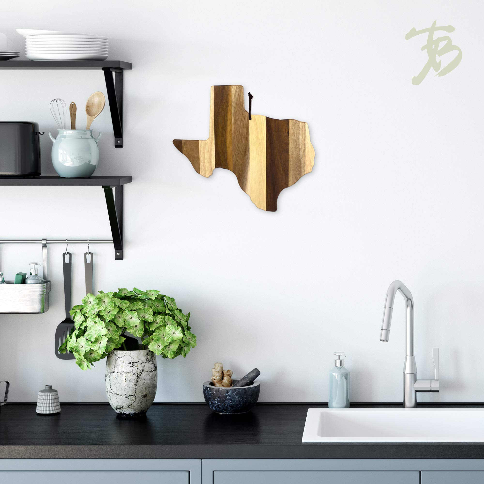 Totally Bamboo Rock & Branch Texas board wood grain highlights natural warmth