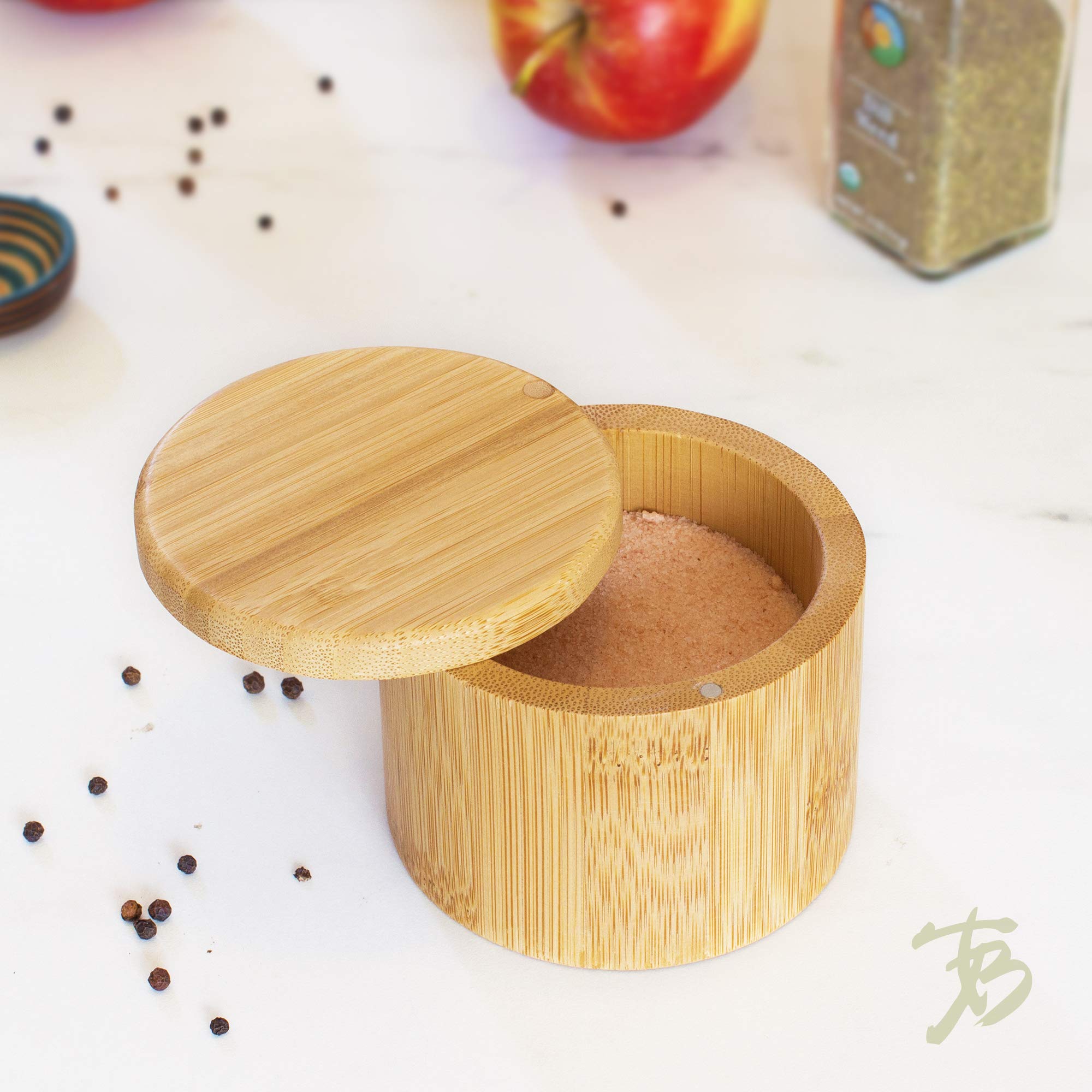 Totally Bamboo spice box with magnetic closure seals in aroma and moisture.
