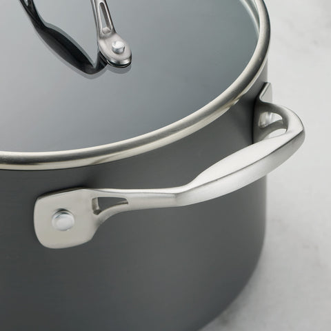 Tramontina OnyxPro 5-quart Dutch oven with lid for braising and versatile meals.
