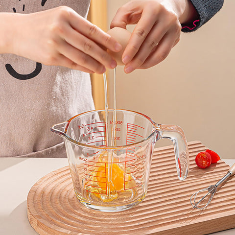 TRBIDRBO borosilicate glass cup with visible measurements for precise prep