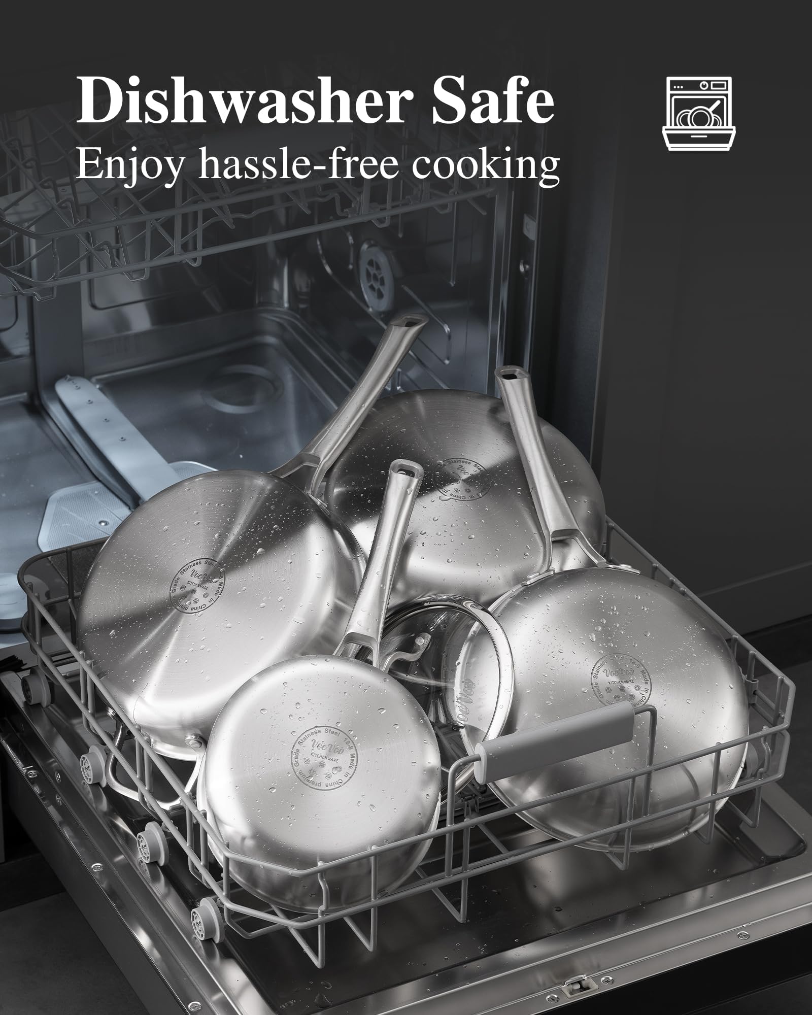 Tri-Ply 2.5qt saucepan with lid for soups and reductions.