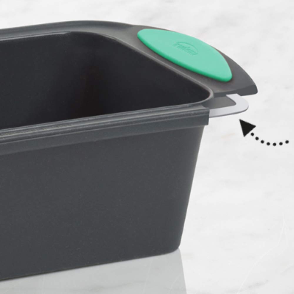 Mint and black Trudeau design highlights a patented bakeware concept.