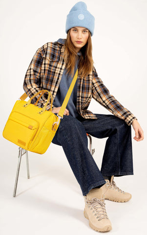 TuErCao yellow lunch box detachable shoulder strap for hands-free carrying